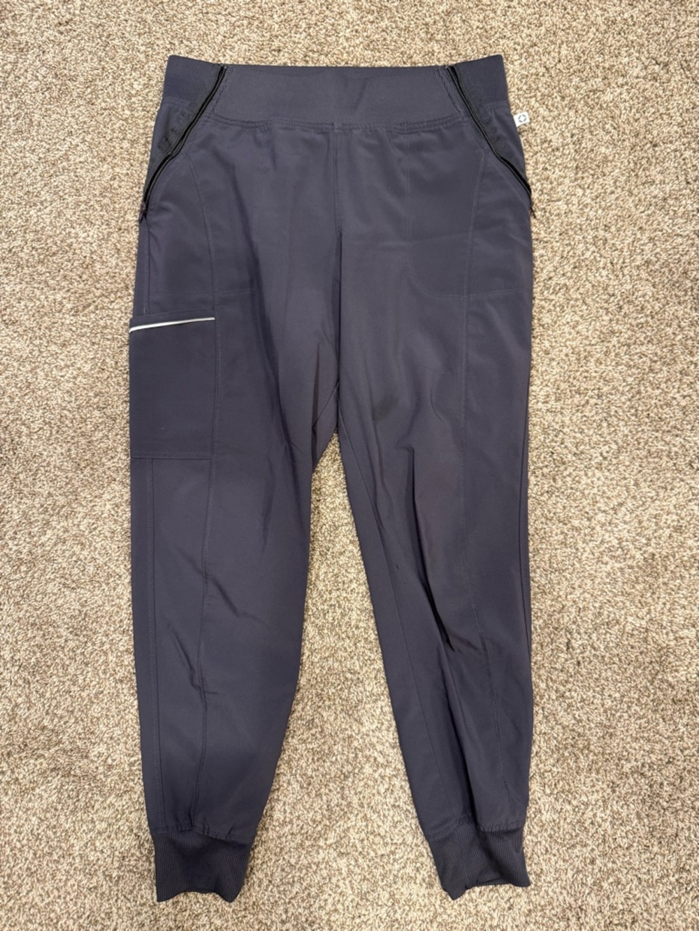 Women's Jogger Scrubs with Pocket